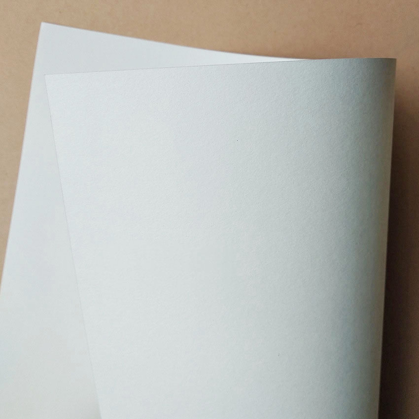 papier do pakowania żywności w kolorze białym