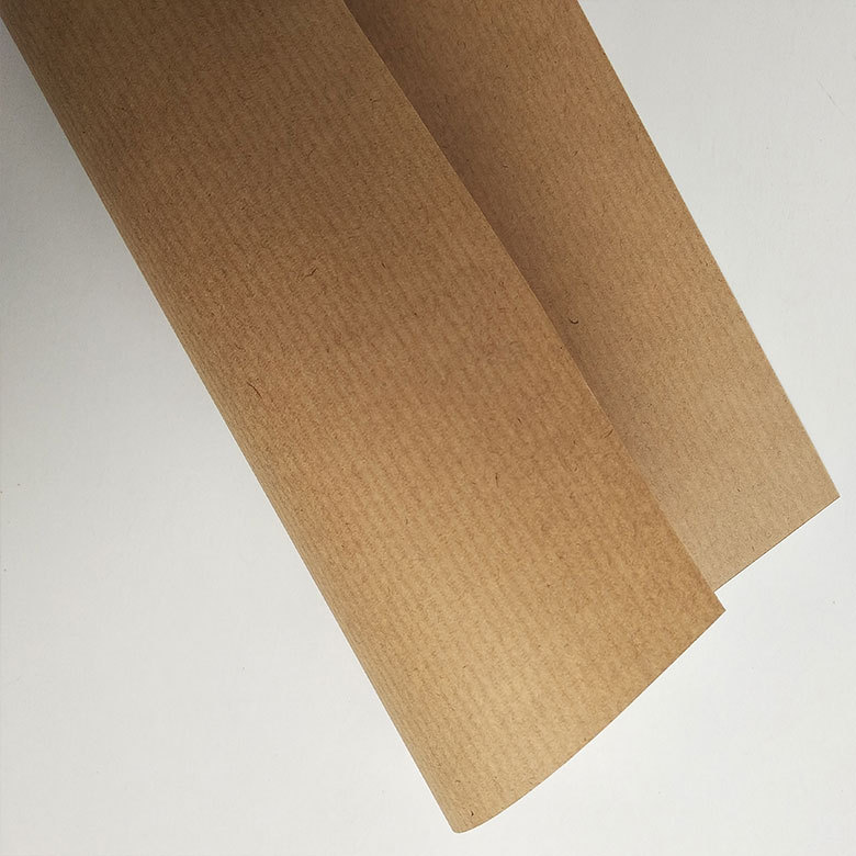 geripptes Kraft-Geschenkpapier